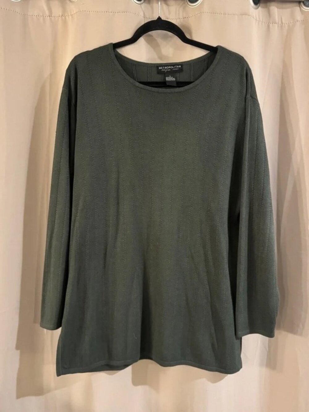 Women's Metropolitan Long Green Top